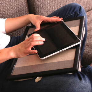 Andrew´s Knietablett Laptray mit Kissen Tablett für Laptop Colour Strip schwarze Streifen